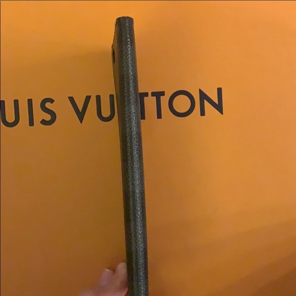 Louis Vuitton Damier Graphite iPhone 8 Plu… - Picture 7 of 12